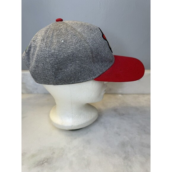 Nintendo Super Mario Red/ Gray Snapback Adjustable Hat Cap Acrylic Wool - Picture 6 of 6